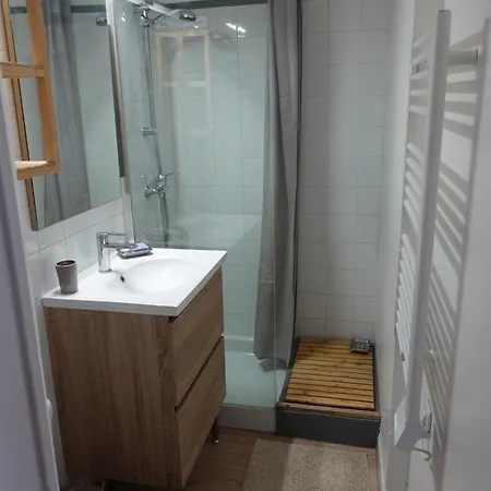 Climatise Avec Balcon A 10 Mn Des Plages *