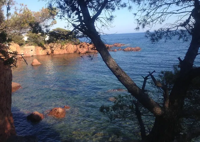Climatise Avec Balcon A 10 Mn Des Plages Apartmán *