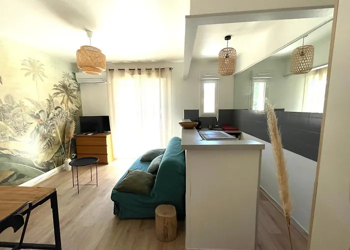 Climatise Avec Balcon A 10 Mn Des Plages Apartmán *